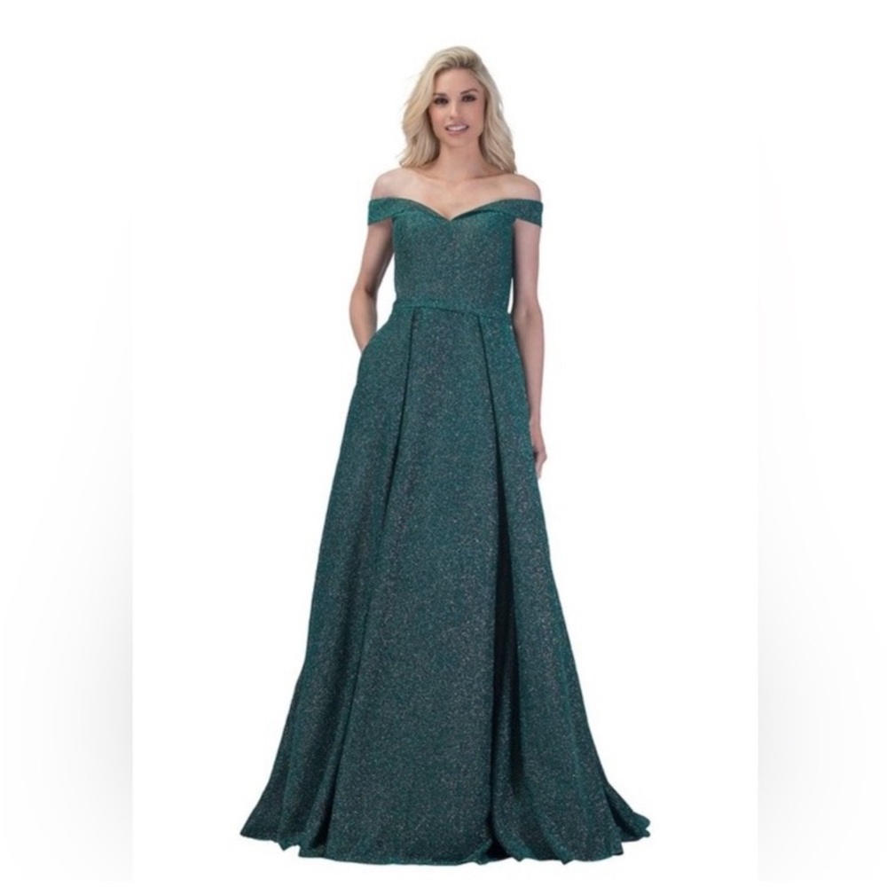 XL Off-Shoulder Green Evening Gown A-line ball gown pockets sweetheart neckline
